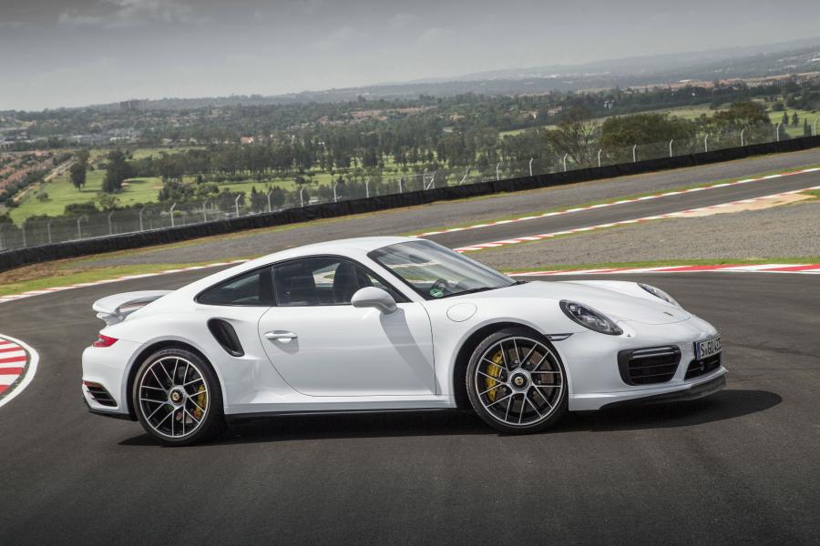  Porsche 911 Turbo S Coupe 2016 года  (WW) (фото 14 из 30)